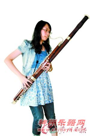 黄绮琪被清华大学录取演奏起她心爱的乐器“巴松”