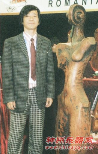 提琴是按照上帝的旨意去创造的,所以提琴有灵性、有灵感。—许建培—