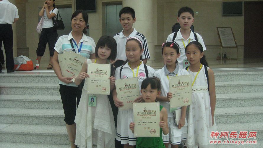 小朋友留影纪念