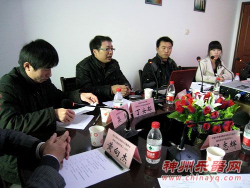 资深网络营销专家/阿里巴巴/淘宝商城高级讲师丁安都先生就《新品牌新商务》发表主题演讲