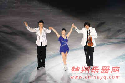 申雪赵宏博冰上联手匈牙利小提琴家 - 神州乐器