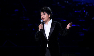 郎朗变主持惊艳首秀央视音乐会