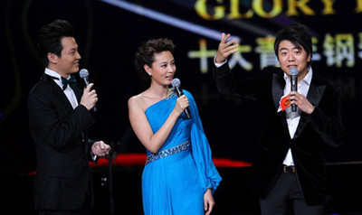 郎朗变主持惊艳首秀央视音乐会