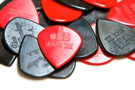 70年代设计的Jazz III拨片吸引众多吉他手