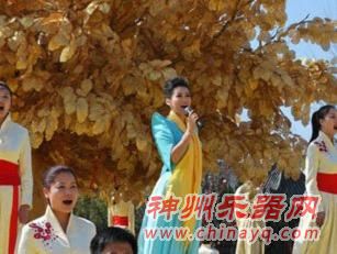 拜祖大典 谭晶领唱《黄帝颂》乐舞敬拜掀高潮