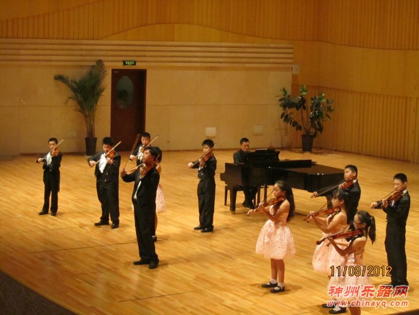 因为爱&mdash;&mdash;陈建新从艺40周年师生小提琴音乐会演绎爱与感恩的交响