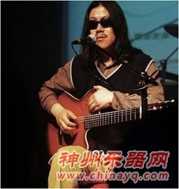 另类才子周云蓬：我要背着木吉他走遍天涯海角