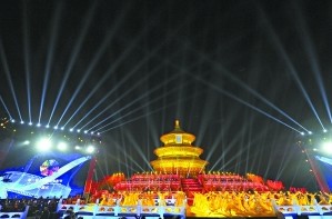 第三届北京国际电影节开幕 郎朗演奏钢琴曲掀高潮