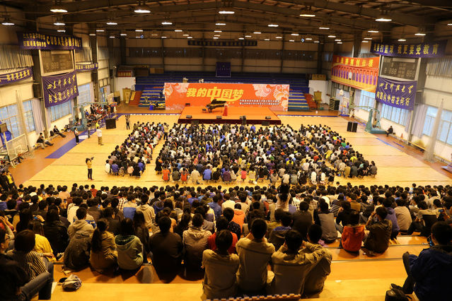 青岛站巡礼-大放异彩在岛城