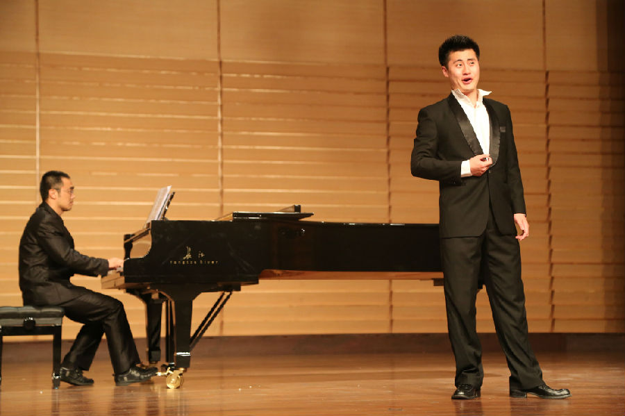 杭州站巡礼-琴音婉转绕西湖