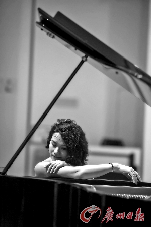 曾慧君迷你钢琴音乐会在广州扉艺廊举行