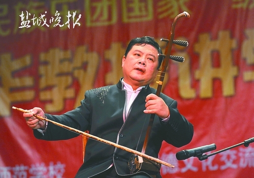 著名胡琴演奏家李福华三场独奏会引来大批爱好者