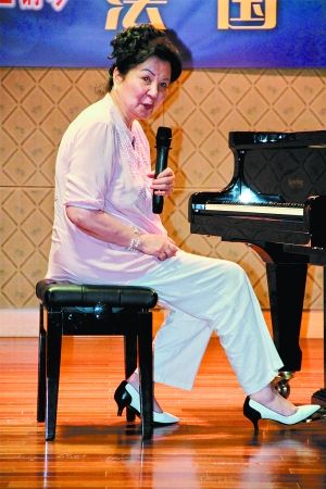 旅法著名钢琴家周勤龄现身说法 感受法式钢琴
