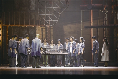 “父爱”为主题《钢的琴》来了