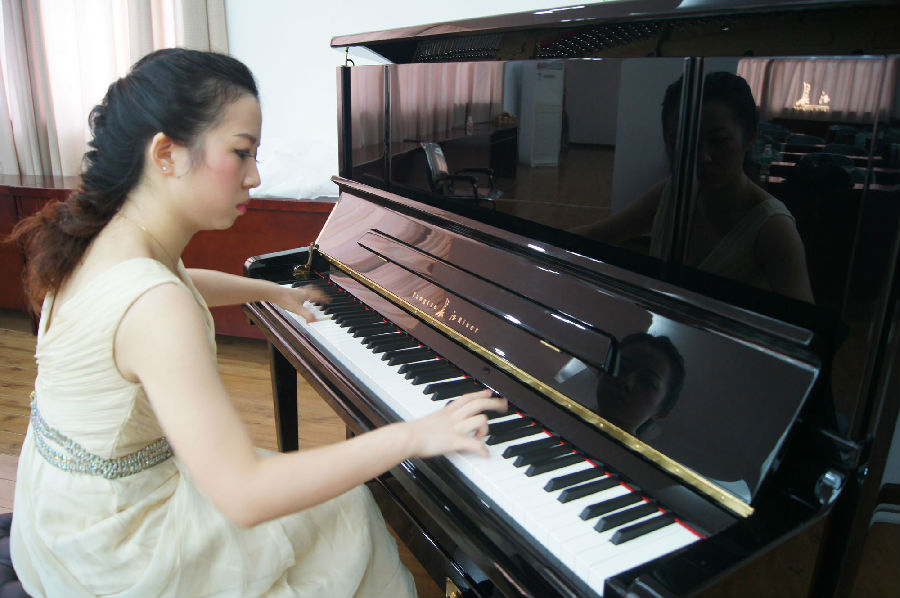 中国音乐“小金钟”奖——长江钢琴第一届全国钢琴比赛复赛 宜昌展开精彩角逐