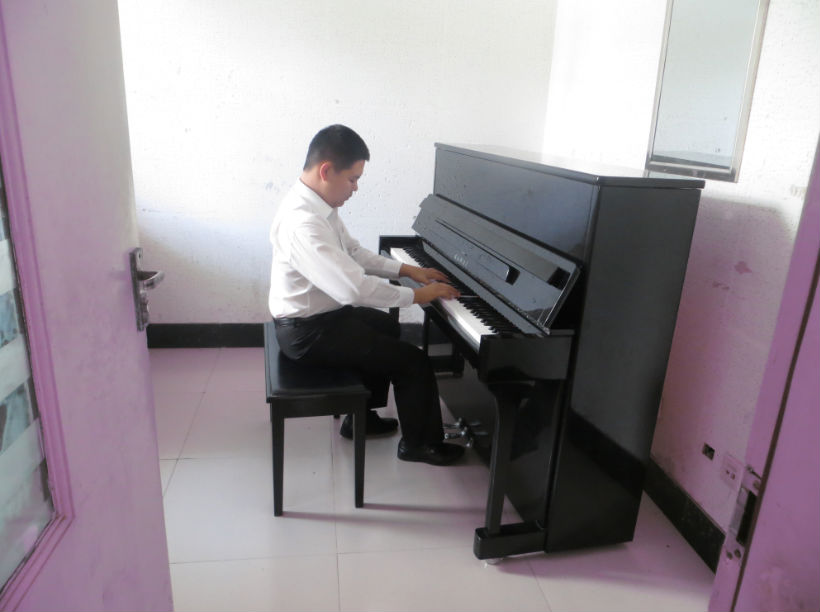 赛事直播间——“中国音乐‘小金钟’奖长江钢琴第一届全国钢琴比赛”召开半决赛成绩公布会议