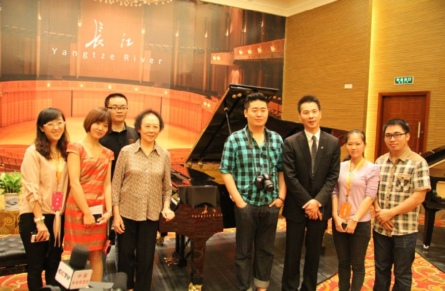 中国老一代钢琴艺术家话说“长江钢琴”