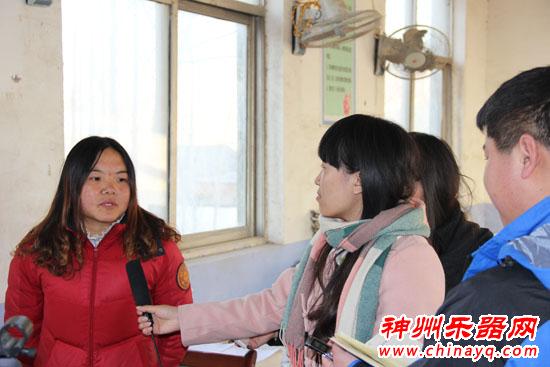 笛声悲怆孝感动天 笛子哥卖艺救父后续报道 ——笛子哥身教言传12岁女儿撑起一片天