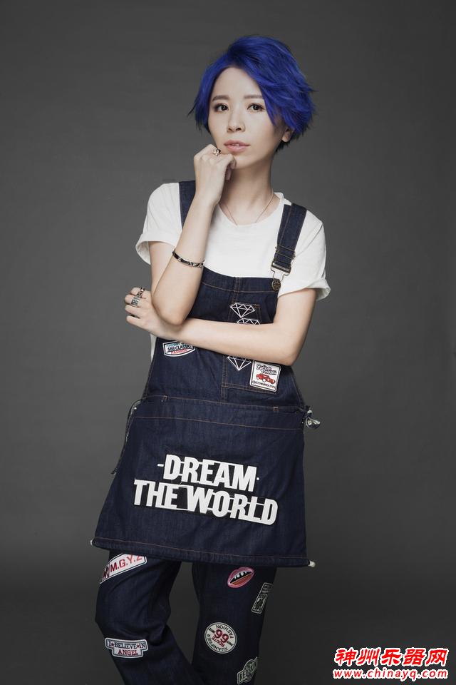 黄雅莉“借光”陈羽凡 定情吉他揭秘爱情回忆