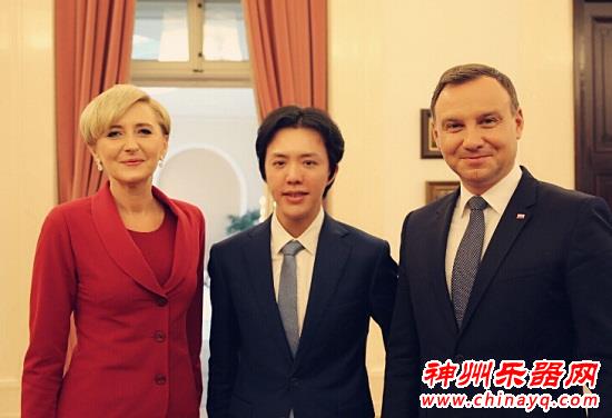 李云迪获波兰总统接见 成就源于每天苦恋8小时钢琴