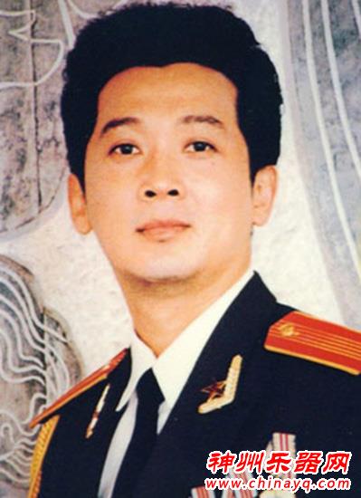 那些春晚军旅歌手 彭麻麻居首位