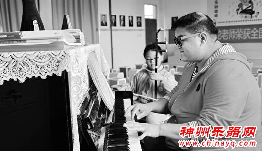 让钢琴梦飞进大山