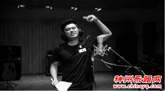 跑男陈赫玩起摇滚风 为代言手游献唱主题曲