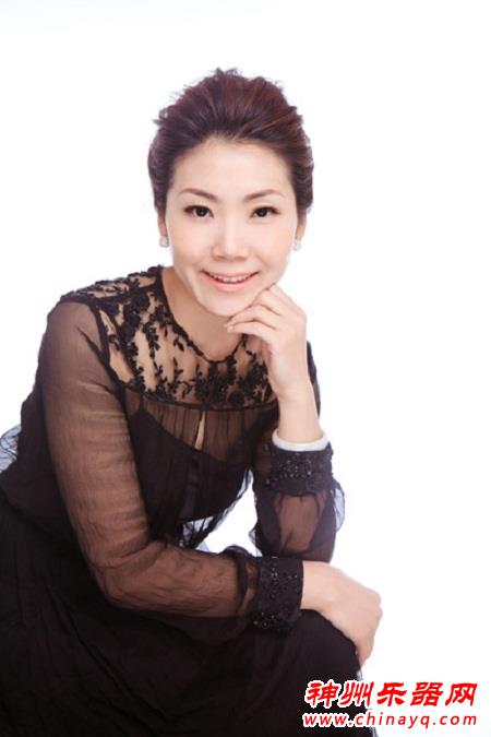 钢琴家黄莎莎：梦想在黑白键上绽放