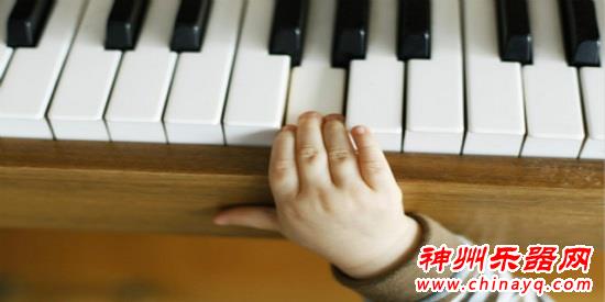 批改指导与考级，28种乐器统统“陪你练”