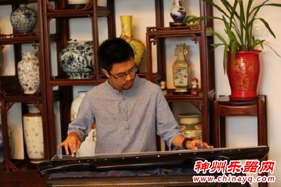 古琴古技法制作当代传承人-包容城