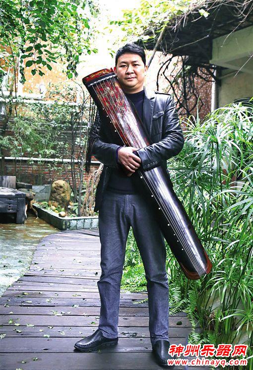 肖茂国 用岁月打造传世古琴