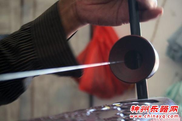 “海味”乐器 独弦琴