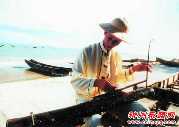 “海味”乐器 独弦琴