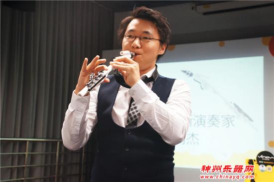 雅马哈上海国际乐器展发布Venova 新风管YVS-100 开启休闲娱乐新风尚