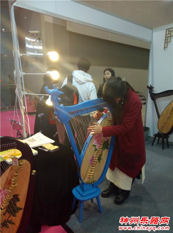 广州国际乐器展现箜篌展商