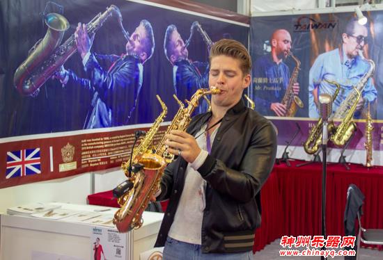 2018上海乐器展：萨克斯乐声远扬 ANDIR展台火爆升级