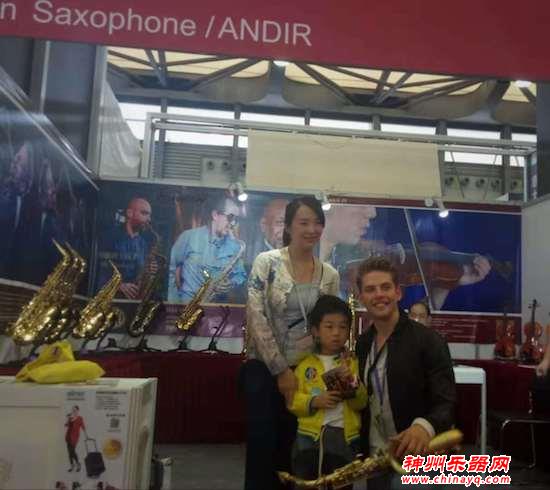2018上海乐器展：萨克斯乐声远扬  ANDIR展台火爆升级