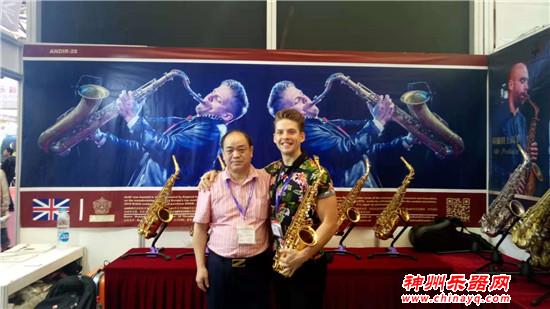 ANDIR展位热度不减 洽谈合作络绎不绝