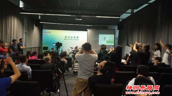 上海乐器展音乐分享课 九拍音乐总监《畅弹吉他俱乐部“乐队合作课”》