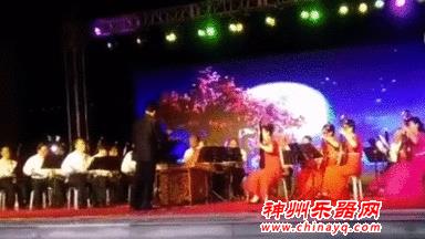 演出安全 河南许昌一广场舞台灯架突然倒塌致1死5伤