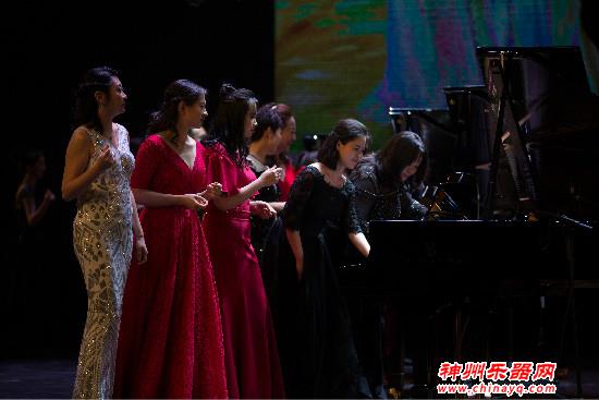 音乐影响一座城 茅为蕙携河北百名教师多钢琴音乐盛典华彩落幕