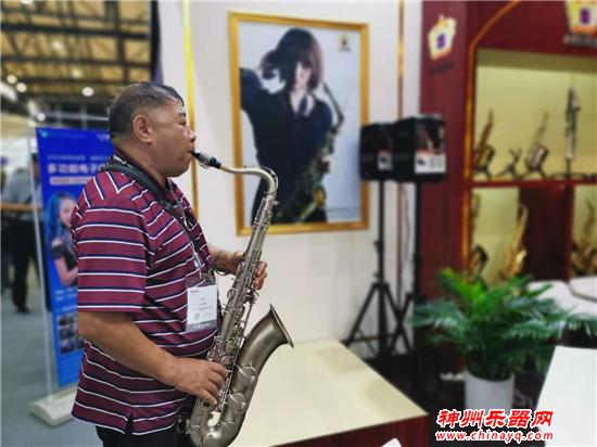 喧嚣乐海中，ANDIR萨克斯大放异彩！