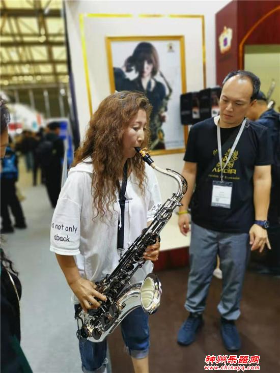 喧嚣乐海中，ANDIR萨克斯大放异彩！非同凡响！