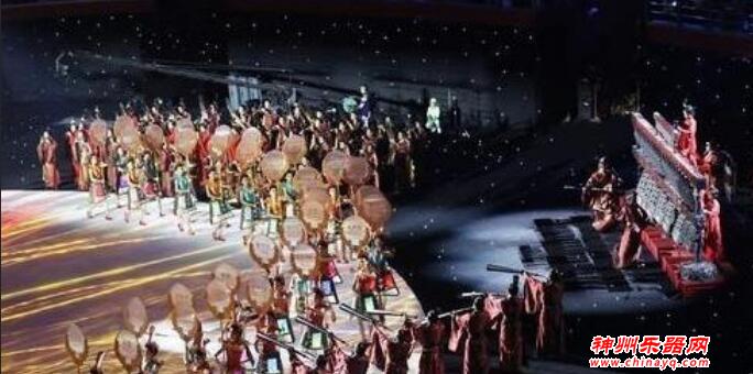 20多种中国古乐器与编钟合奏，这首乐曲专为军运会闭幕式而作