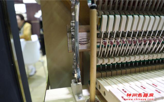美国贝克尔钢琴首次登陆中国，上海乐器展大放光彩