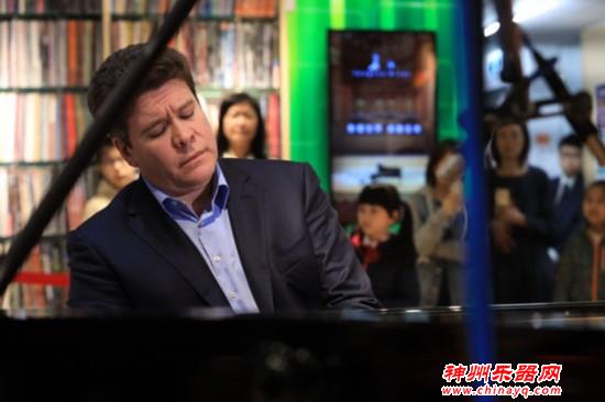 中国制造长江钢琴入选柴科夫斯基国际比赛