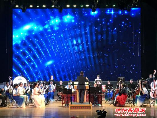 乐韵南岸 情系中华