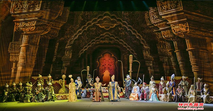 “一带一路”新闻合作联盟访学班成员观赏大型民族器乐剧《玄奘西行》