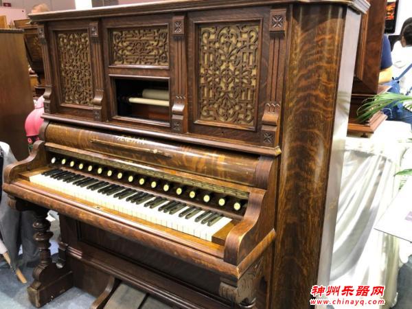 自动演奏的乐器效果堪比爵士乐队