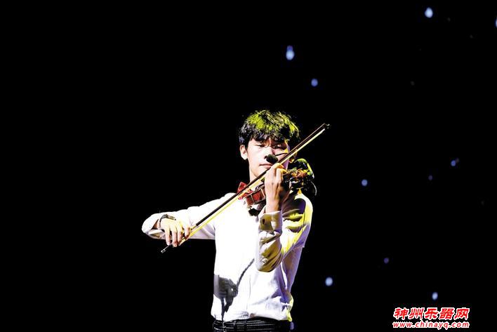 从推着走到领着跑 音乐让他自由翱翔